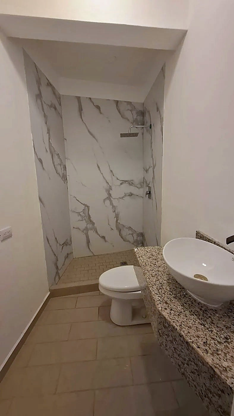Condo 4B — Constellation Bay Condos, Roatán