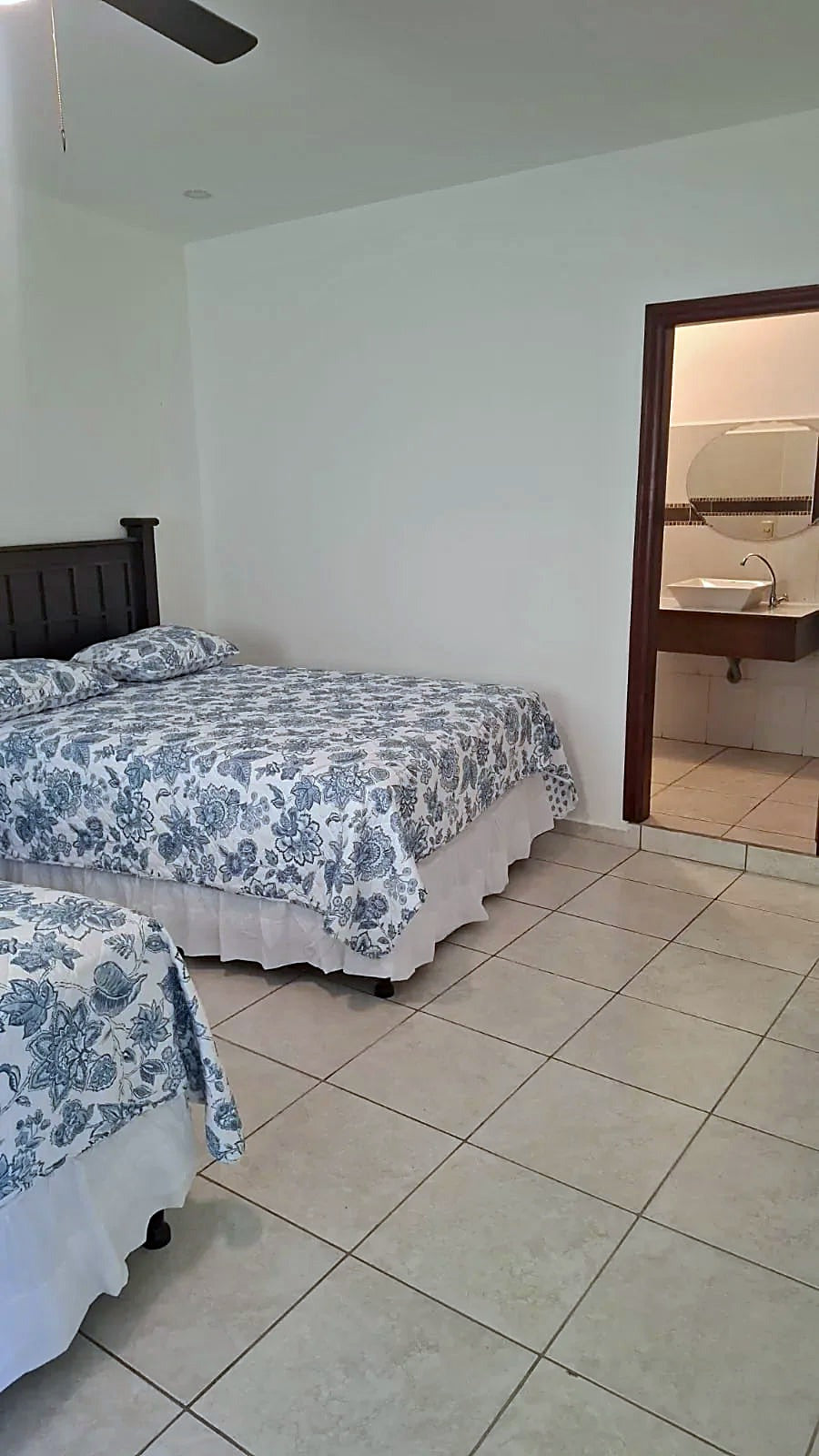 Condo 10 — Constellation Bay Condos, Roatán