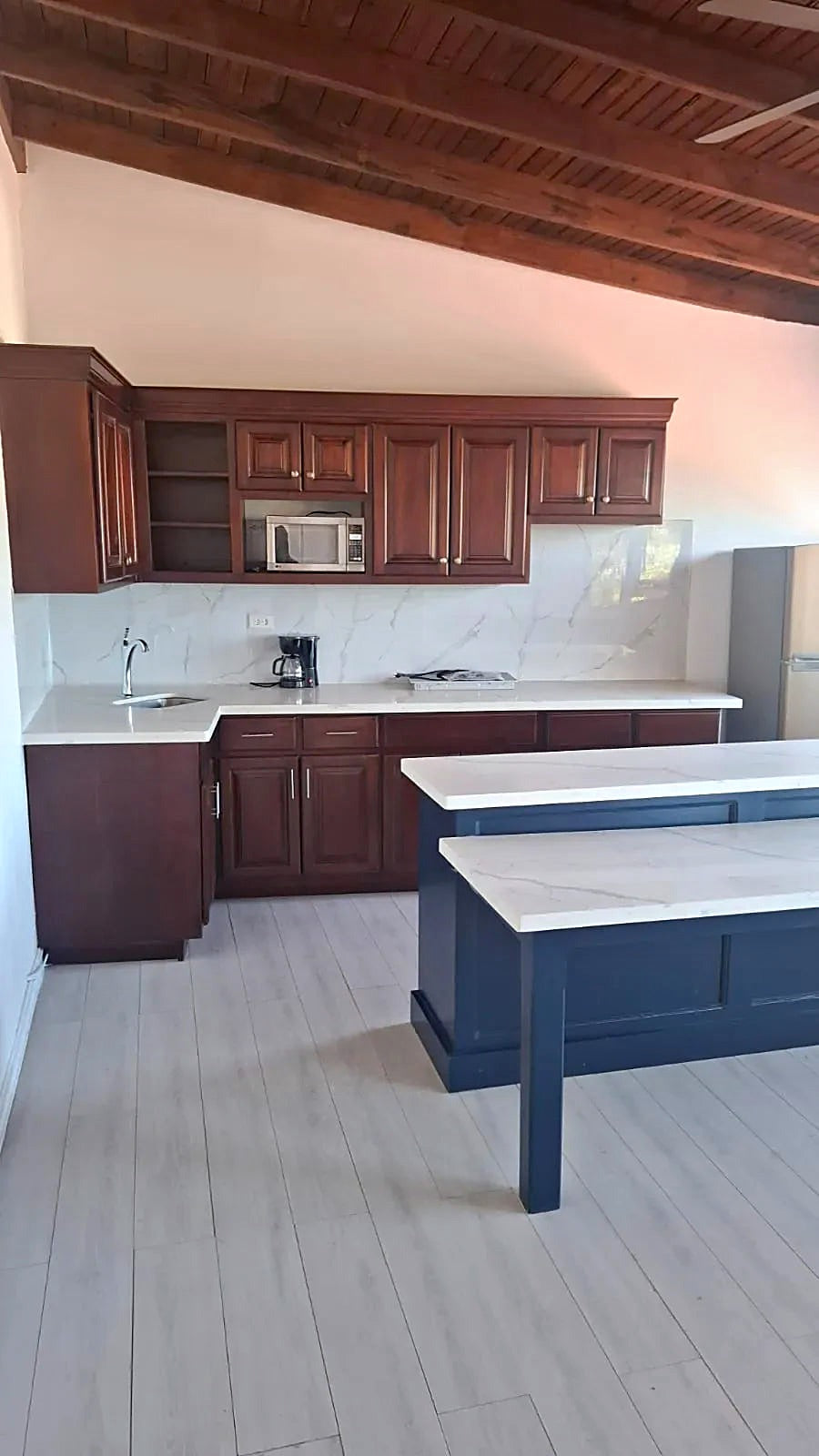 Condo 11 — Constellation Bay Condos, Roatán