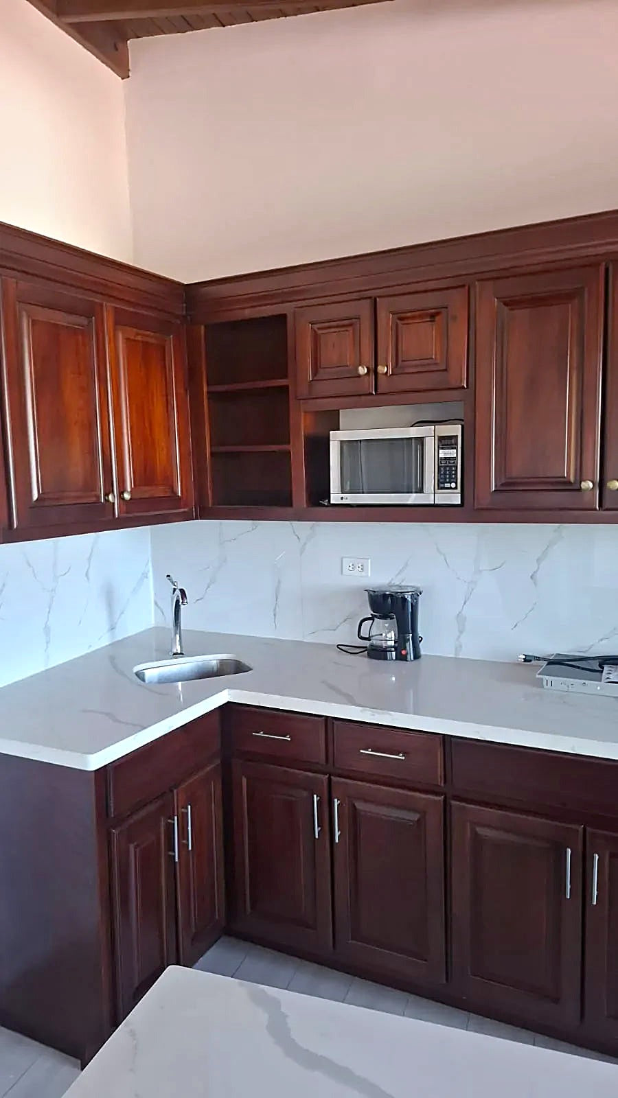 Condo 11 — Constellation Bay Condos, Roatán