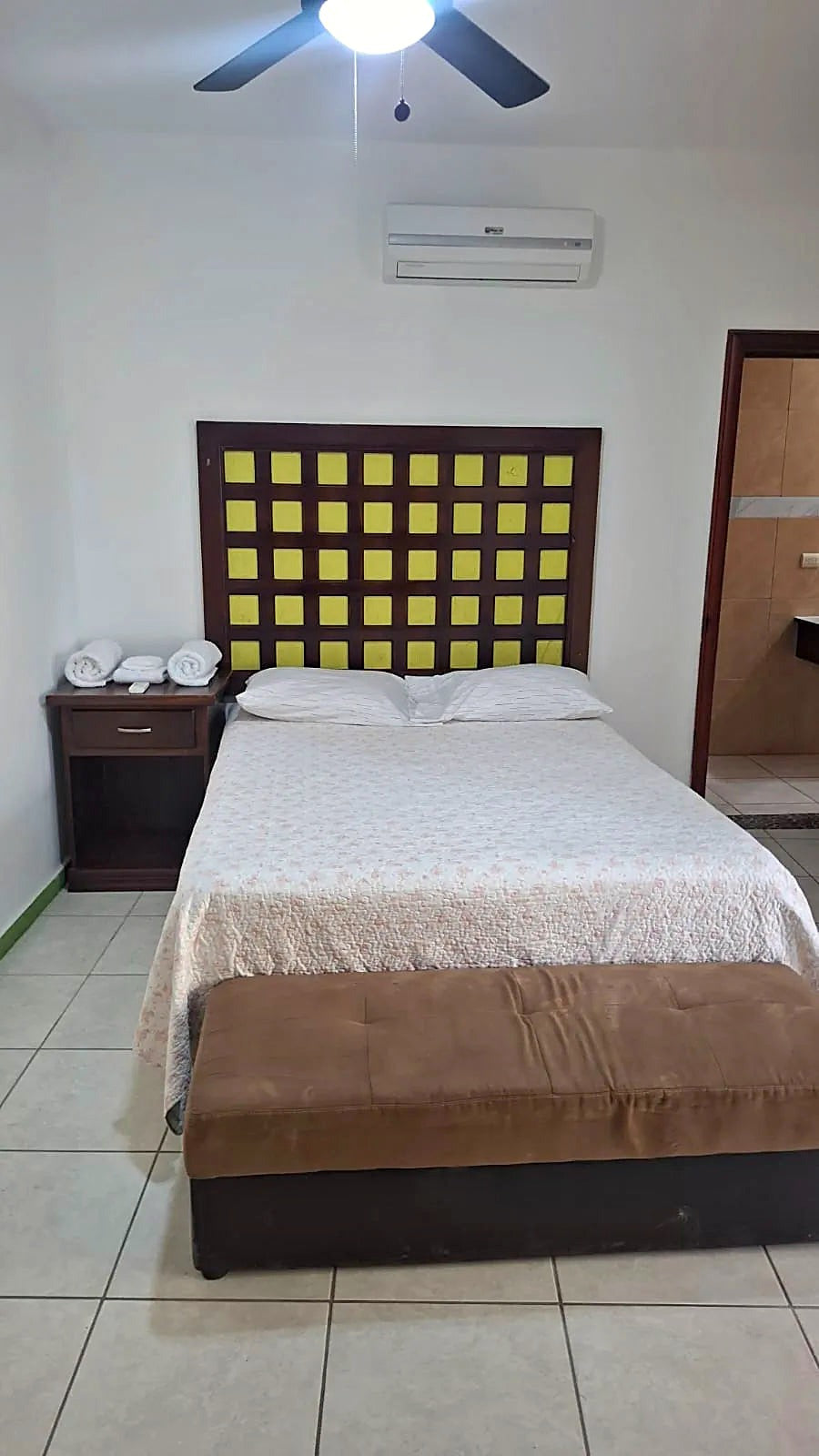 Condo 3 — Constellation Bay Condos, Roatán