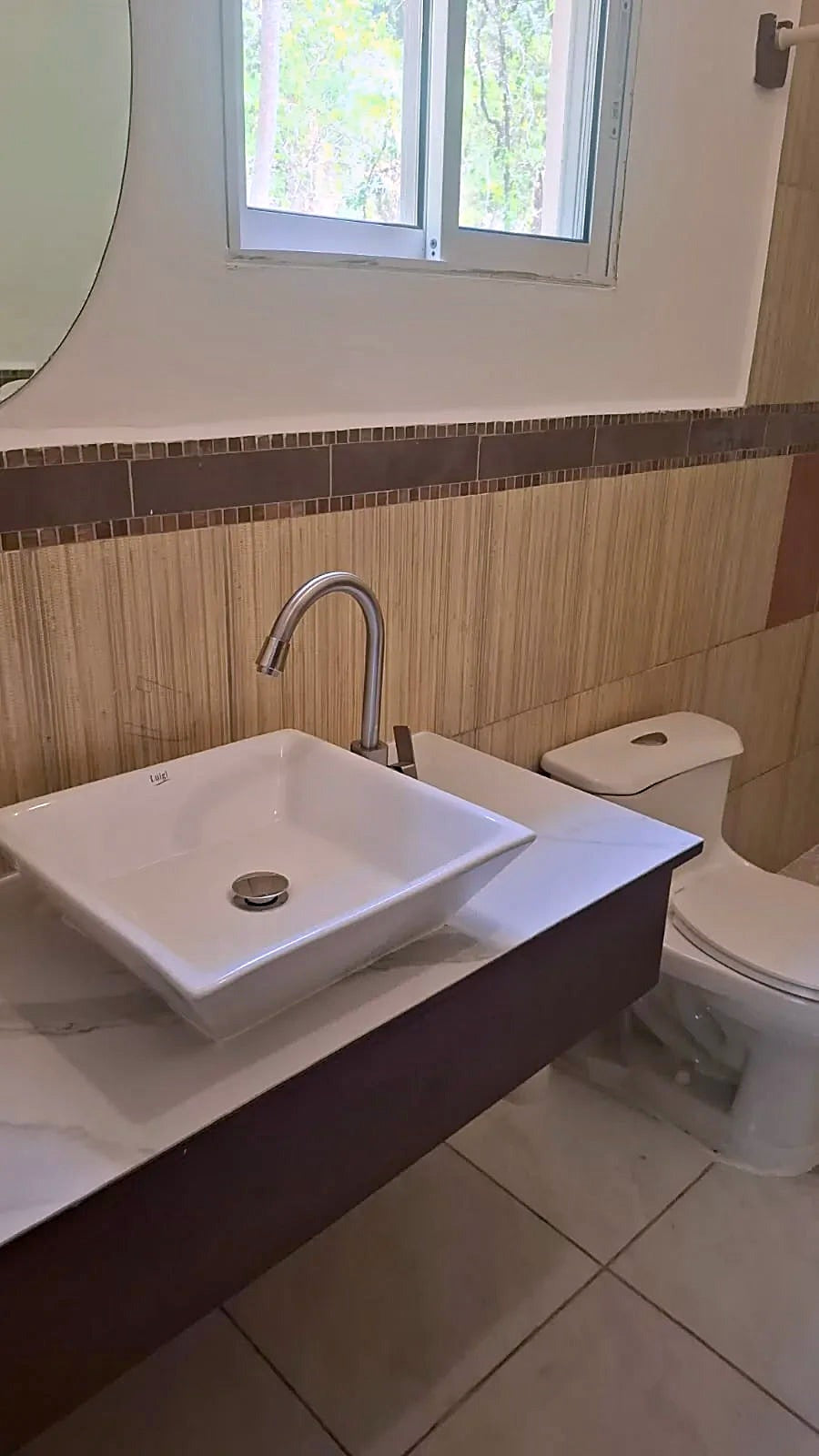 Condo 8B — Constellation Bay Condos, Roatán