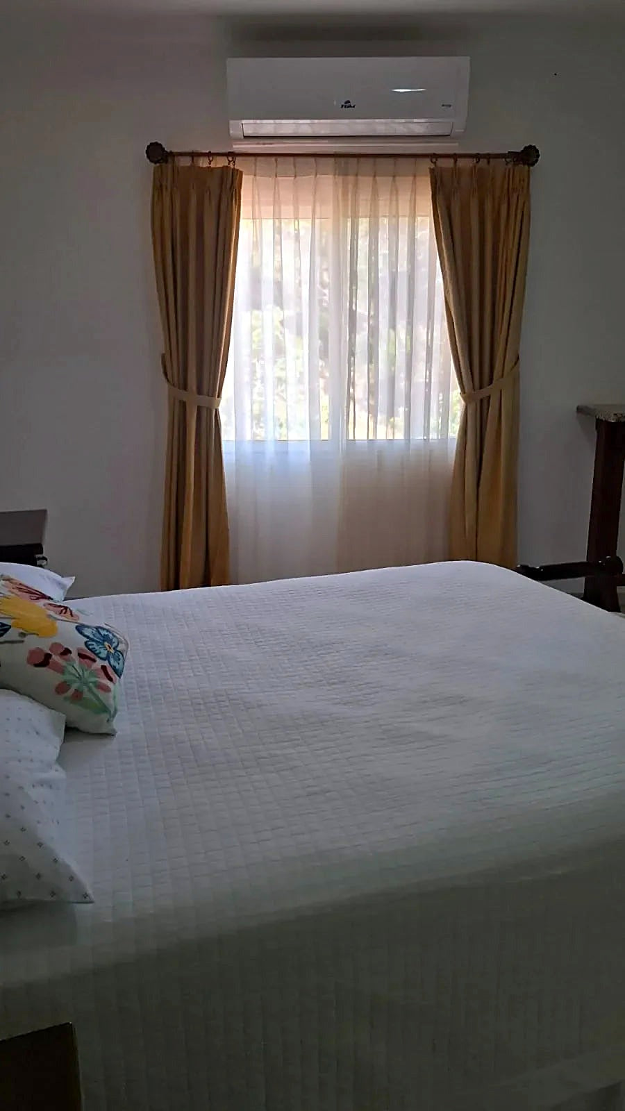 Condo 9B — Constellation Bay Condos, Roatán