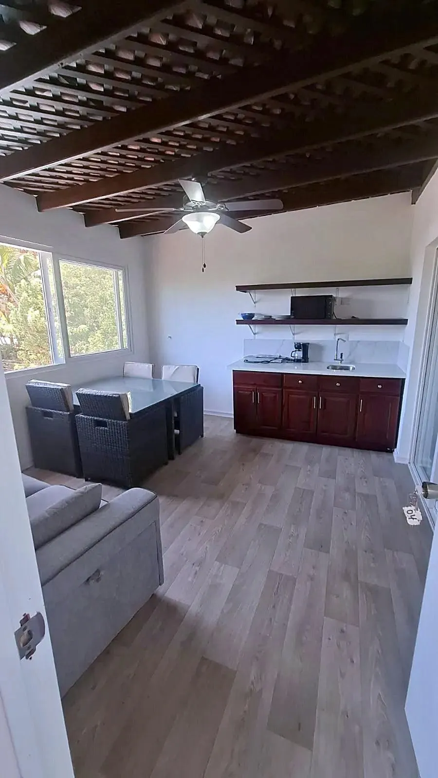Apartamento 4A — 2 Camas, 4 Huéspedes, Vista a Piscina